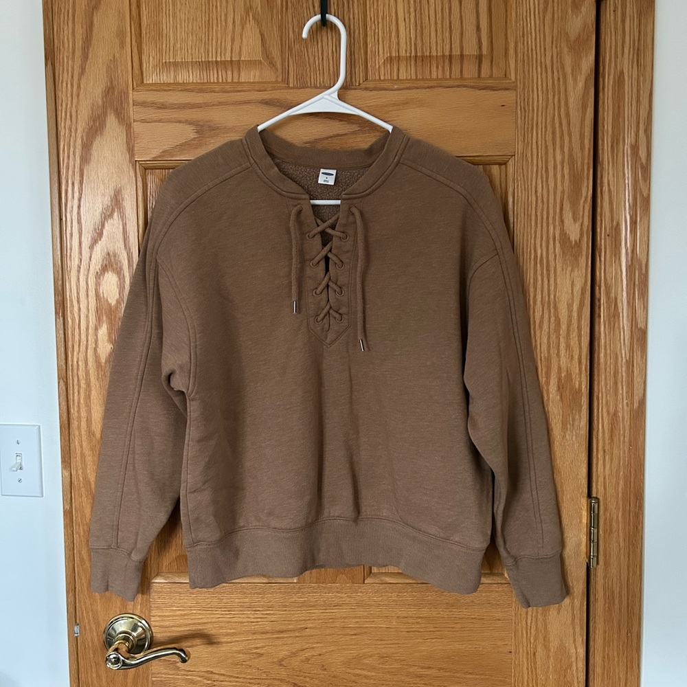 Old Navy crewneck